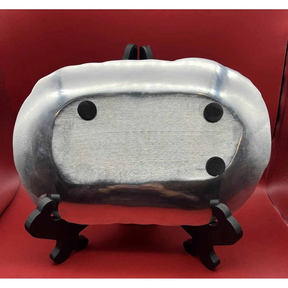 Vintage Cast Metal (Aluminum?) Pig Platter Meat Carving Tray 14